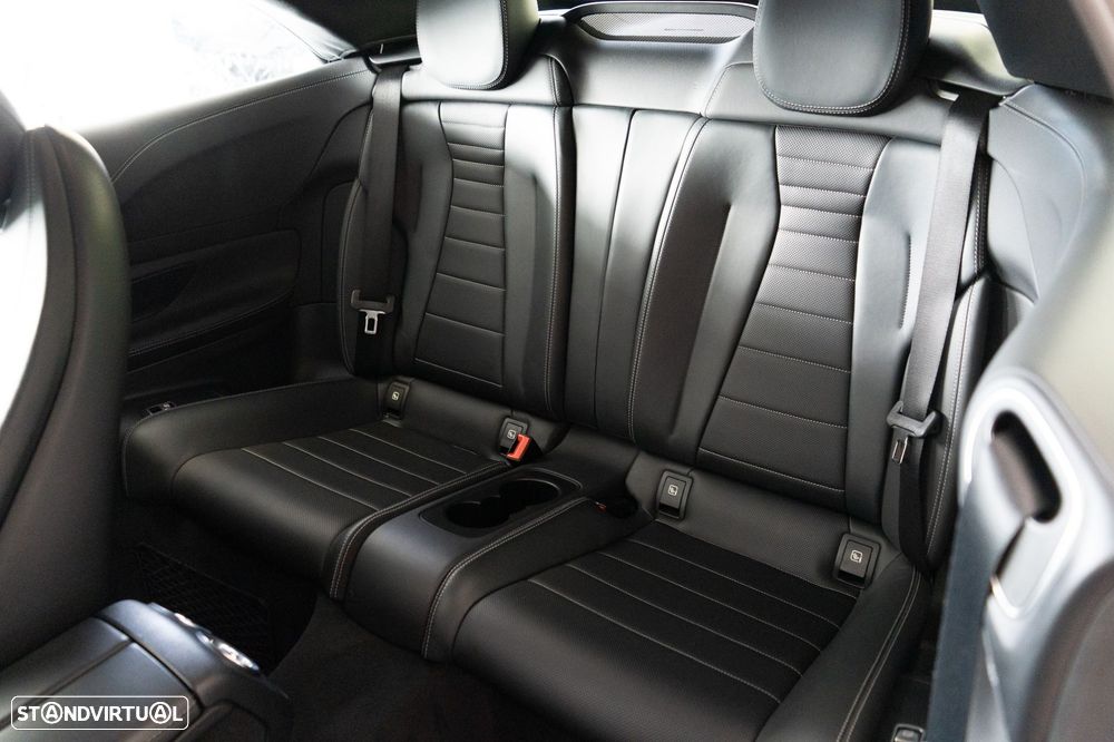 Mercedes-Benz E 220 d Cabrio 9G-Tronic AMG Line - 11