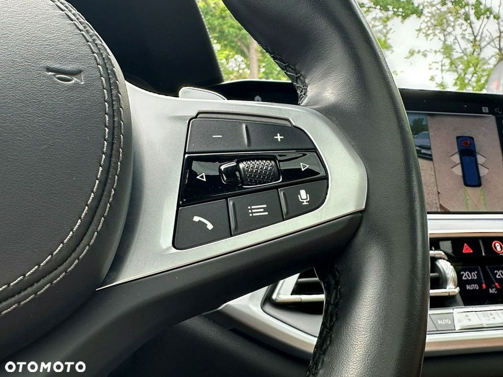 BMW X7 M50i sport - 36