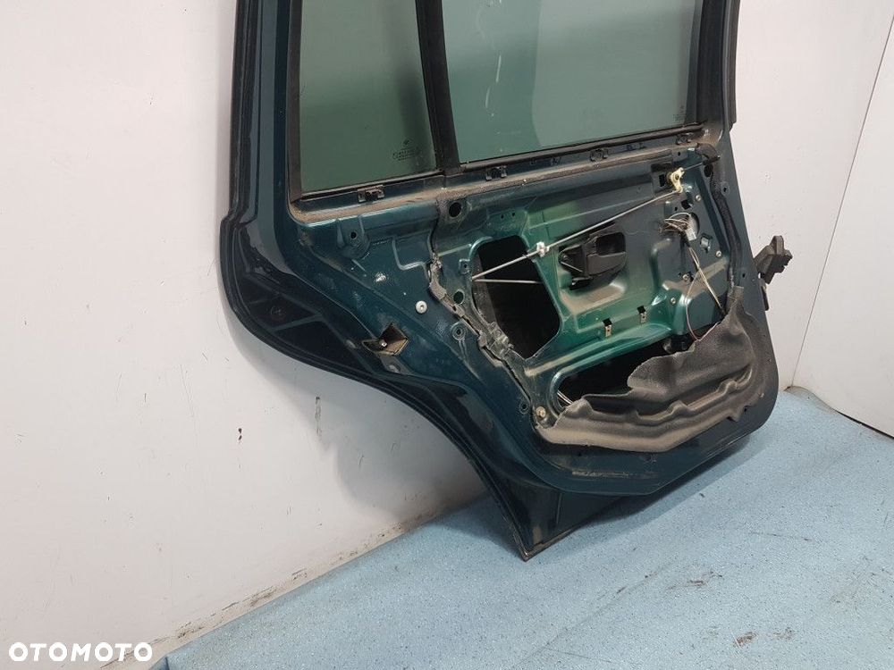 BMW E36 TOURING DRZWI TYŁ LEWE - 9