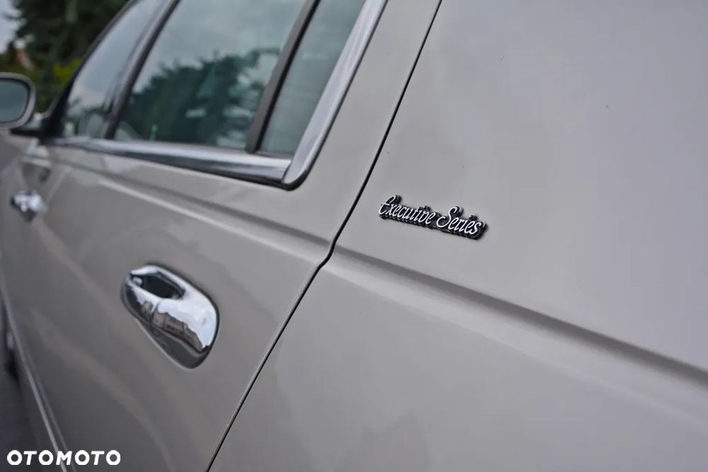 Lincoln Town Car 4.6 Executive - 17