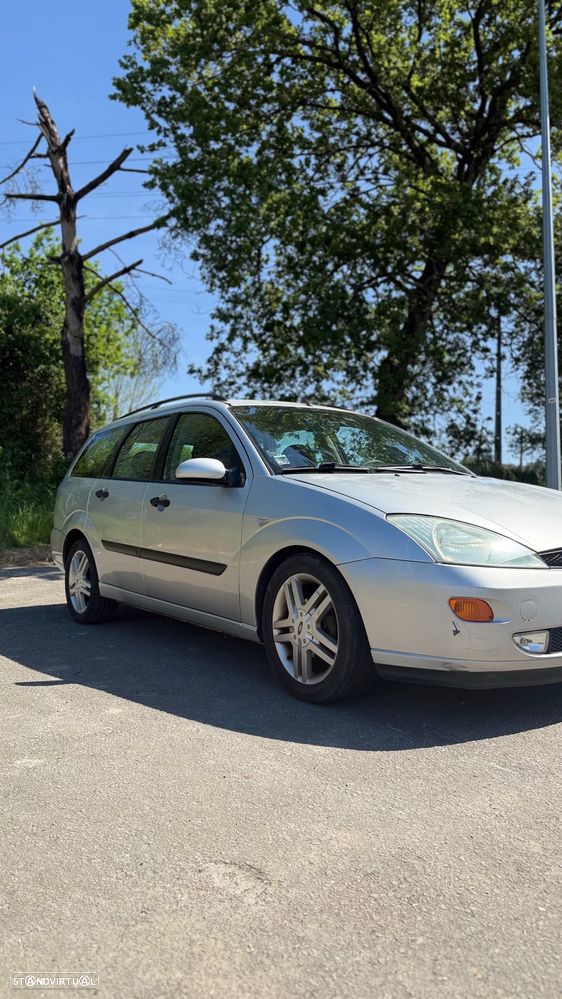 Ford Focus SW 1.8 TDdi Comfort - 3