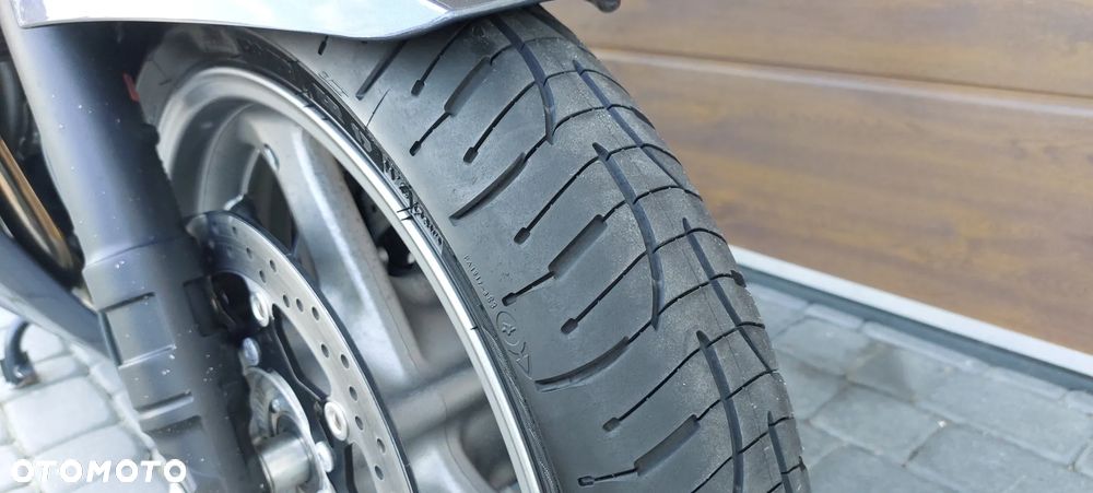 Suzuki GSX - 7