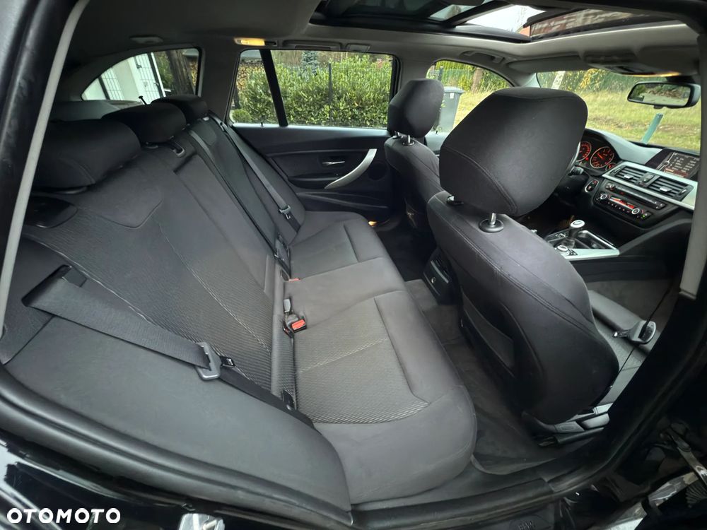 BMW Seria 3 318d Modern Line - 26