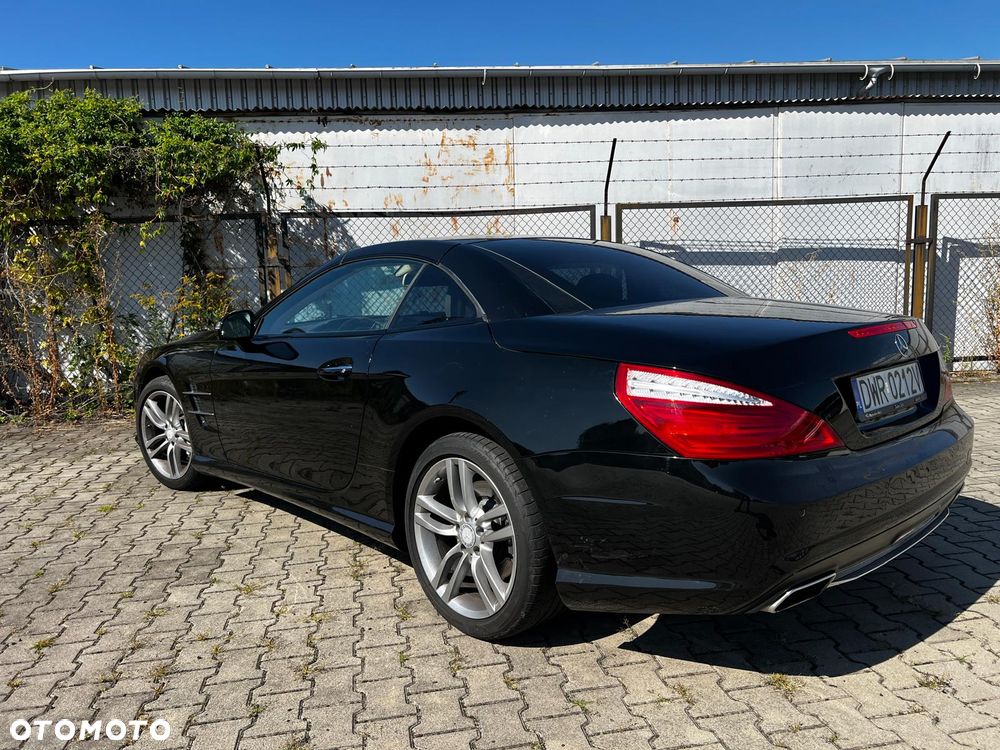 Mercedes-Benz SL - 14