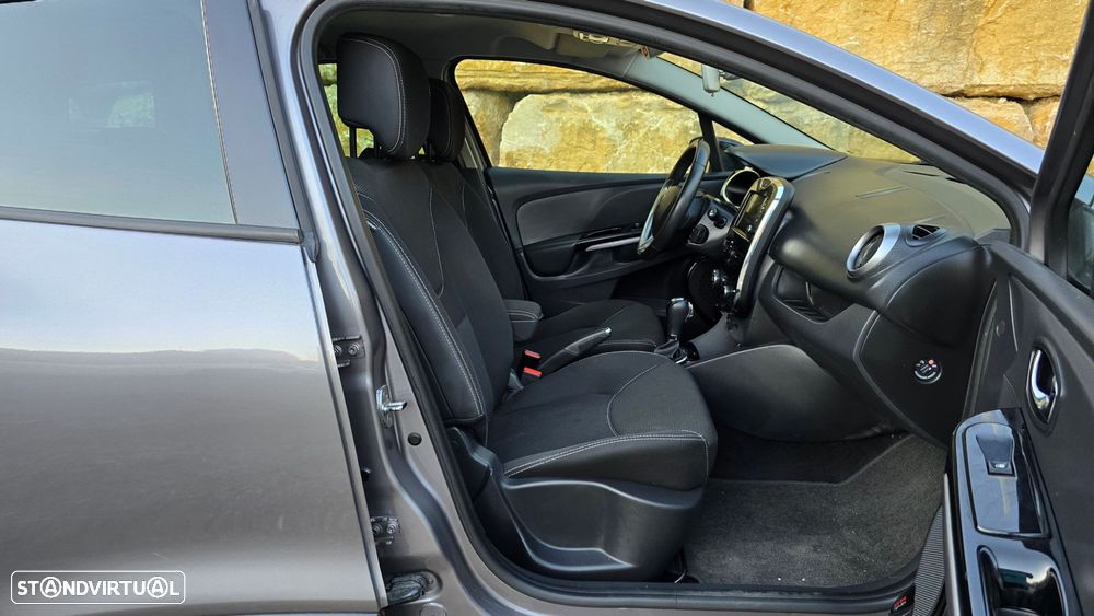 Renault Clio Sport Tourer - 38