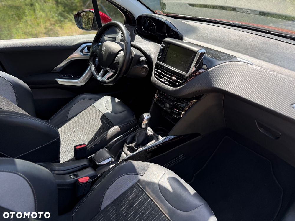 Peugeot 2008 1.5 BlueHDi Crossway - 19