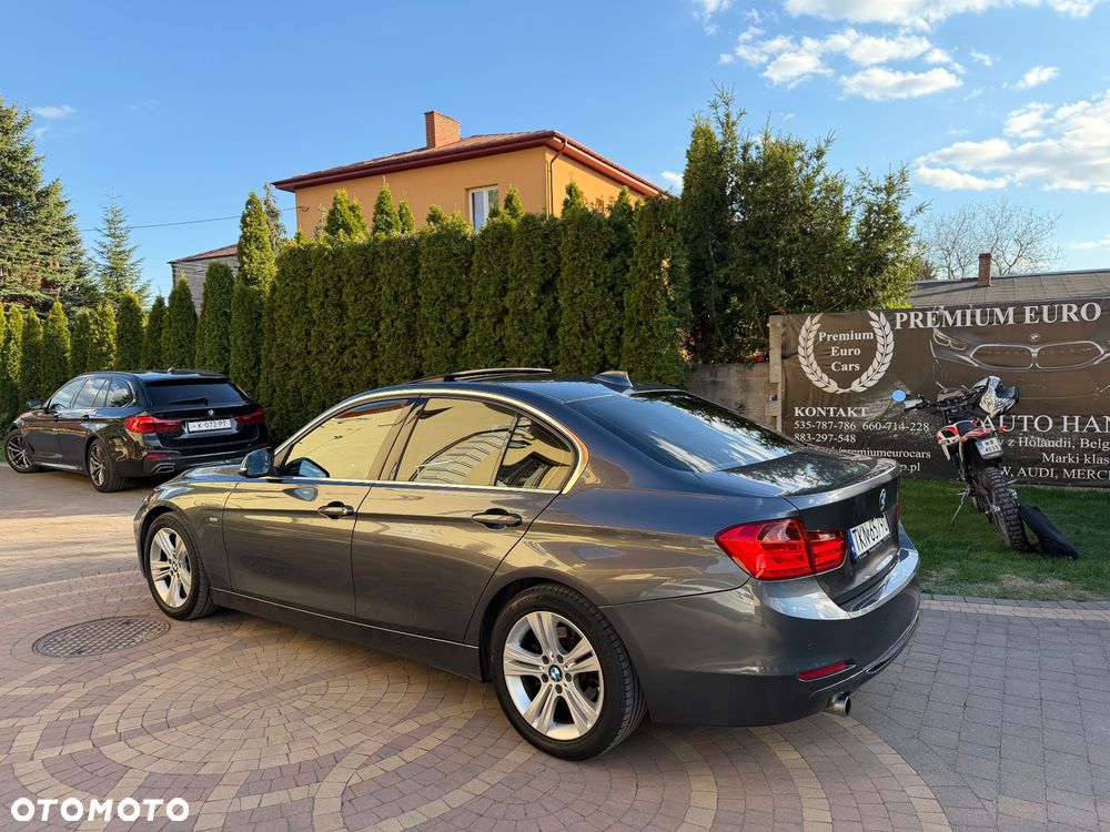 BMW Seria 3 320d Efficient Dynamic Edition Luxury Line - 16