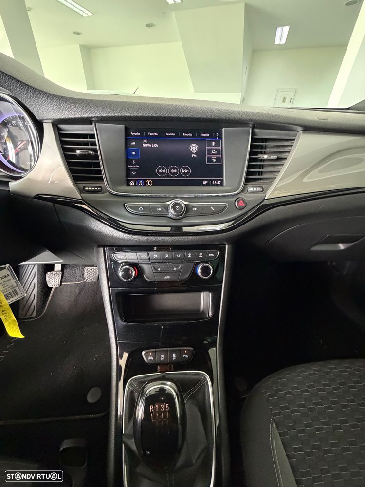 Opel Astra Sports Tourer 1.2 T Business Edition S/S - 13