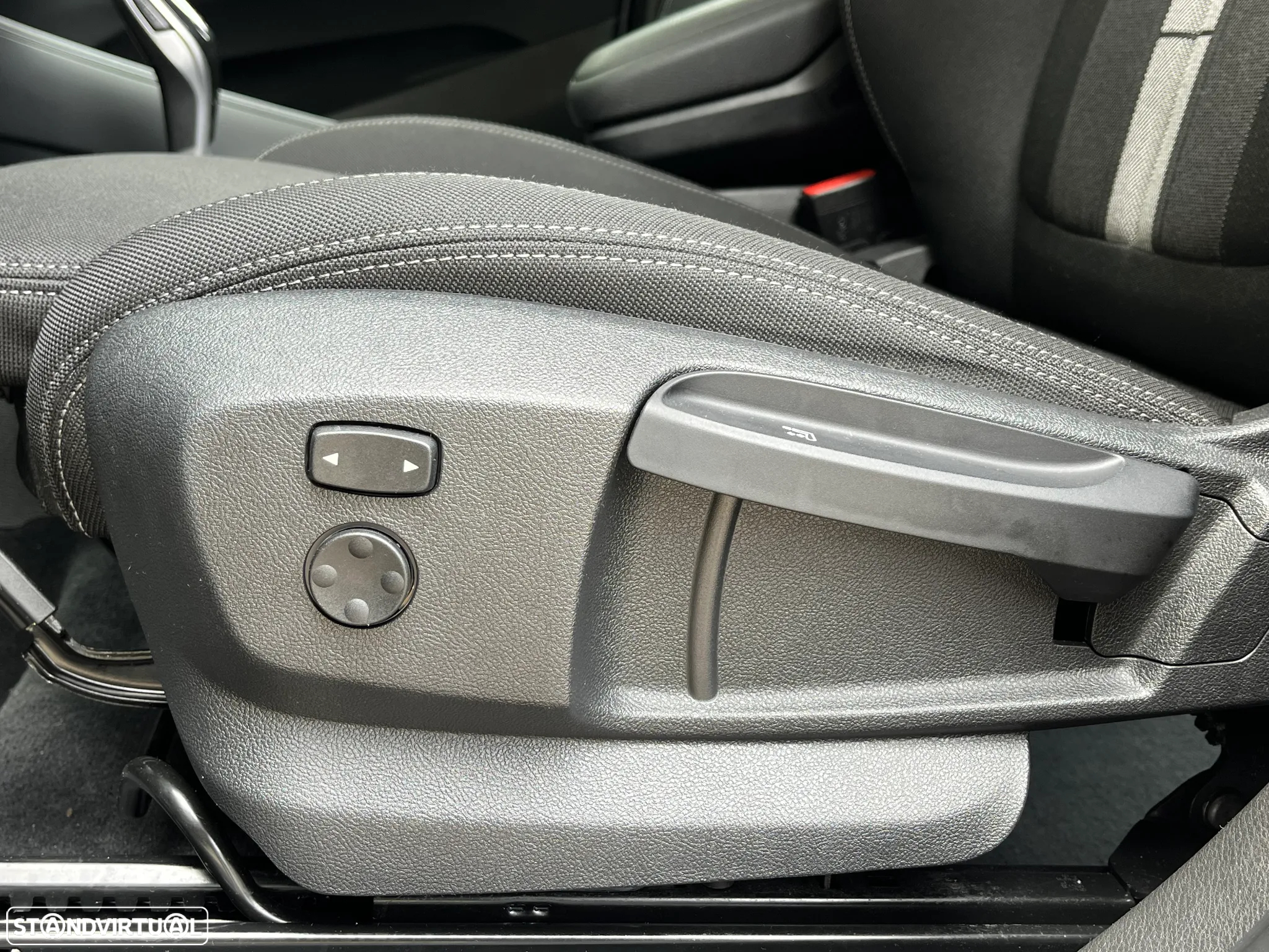 BMW X1 16 d sDrive Auto Advantage - 18