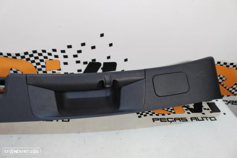 Guarnição Da Mala Mercedes-Benz C-Class T-Model (S205)  A2057401700 / - 9