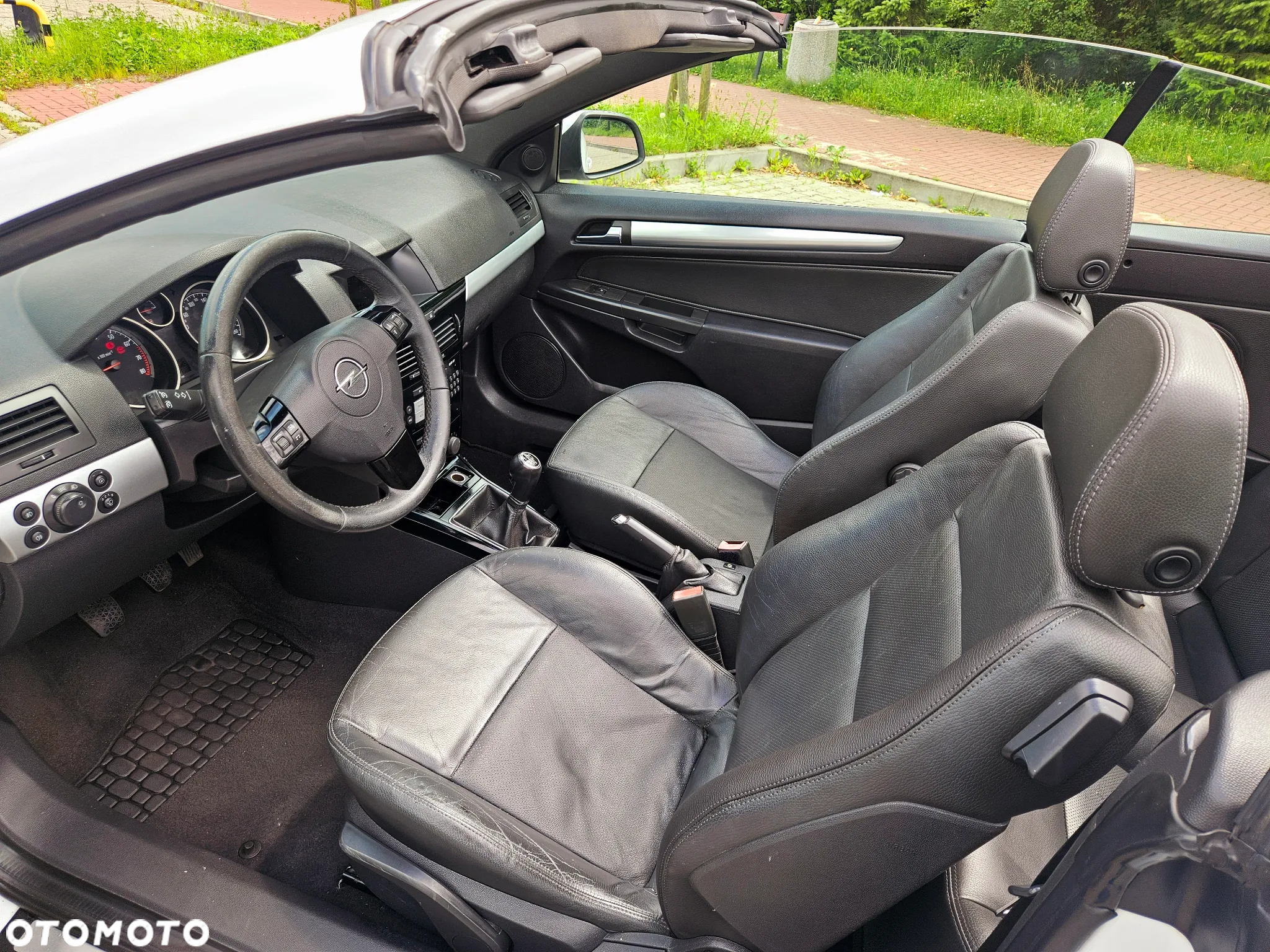 Opel Astra Twin Top 1.6 Endless Summer - 14