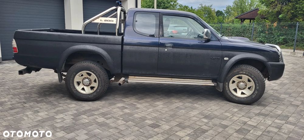 Mitsubishi L200 - 1