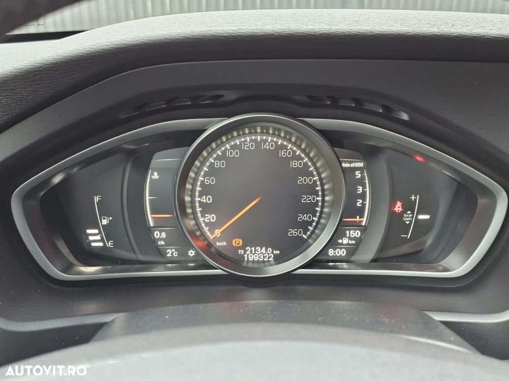 Volvo V40 D2 - 17