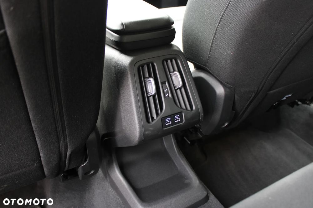 BMW X1 sDrive18i - 21