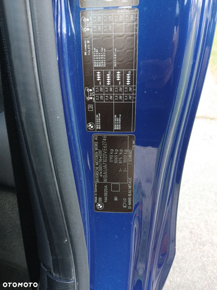 BMW Seria 1 120i Edition Sport - 38