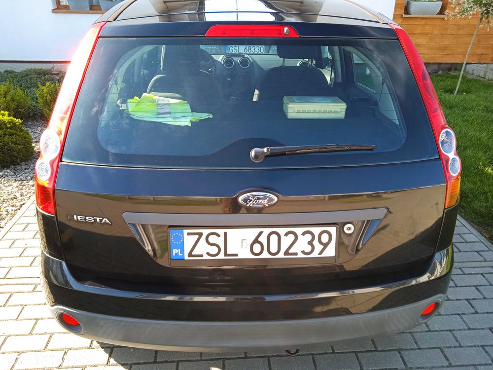 Ford Fiesta - 2