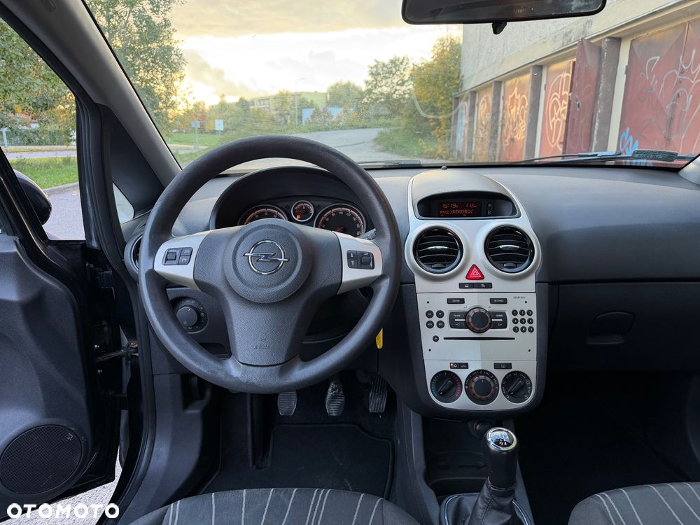 Opel Corsa 1.2 16V Innovation - 9