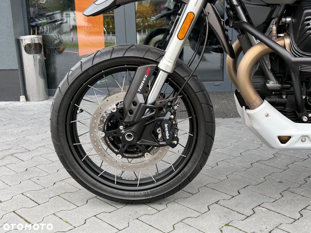 Moto Guzzi V85 - 36