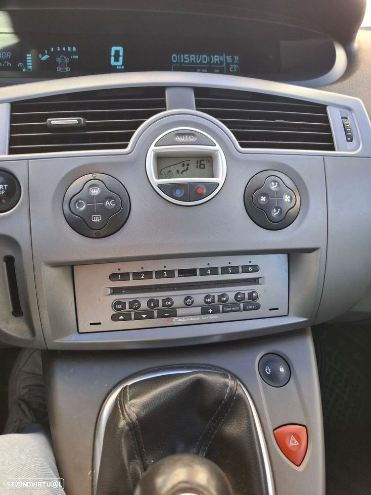 Renault Scénic - 6