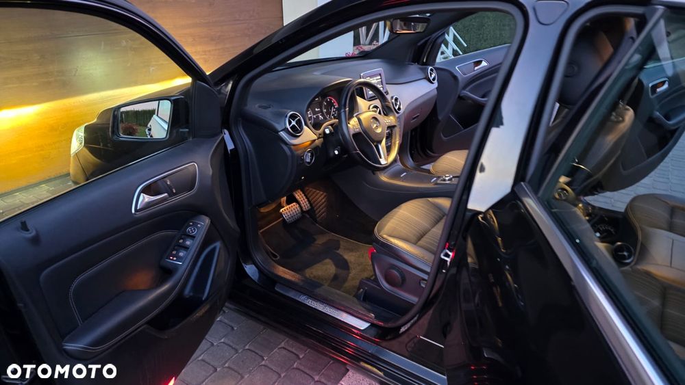 Mercedes-Benz Klasa B 180 CDI 7G-DCT - 17