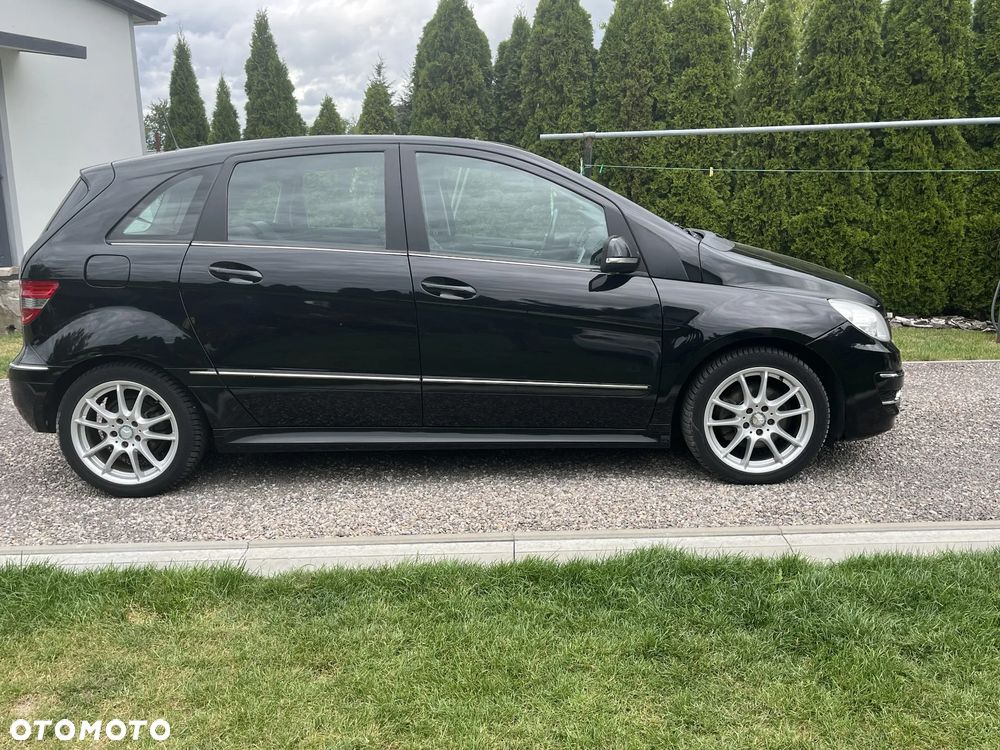 Mercedes-Benz Klasa B 200 CDI Autotronic - 11