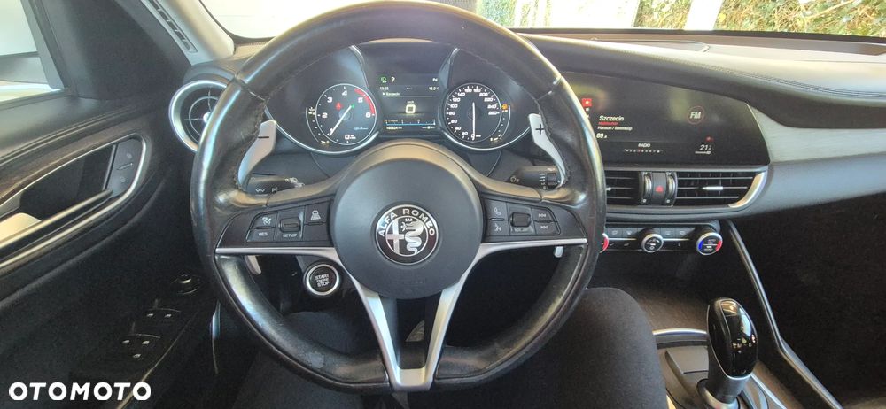 Alfa Romeo Giulia 2.2 D Turbo Super - 35