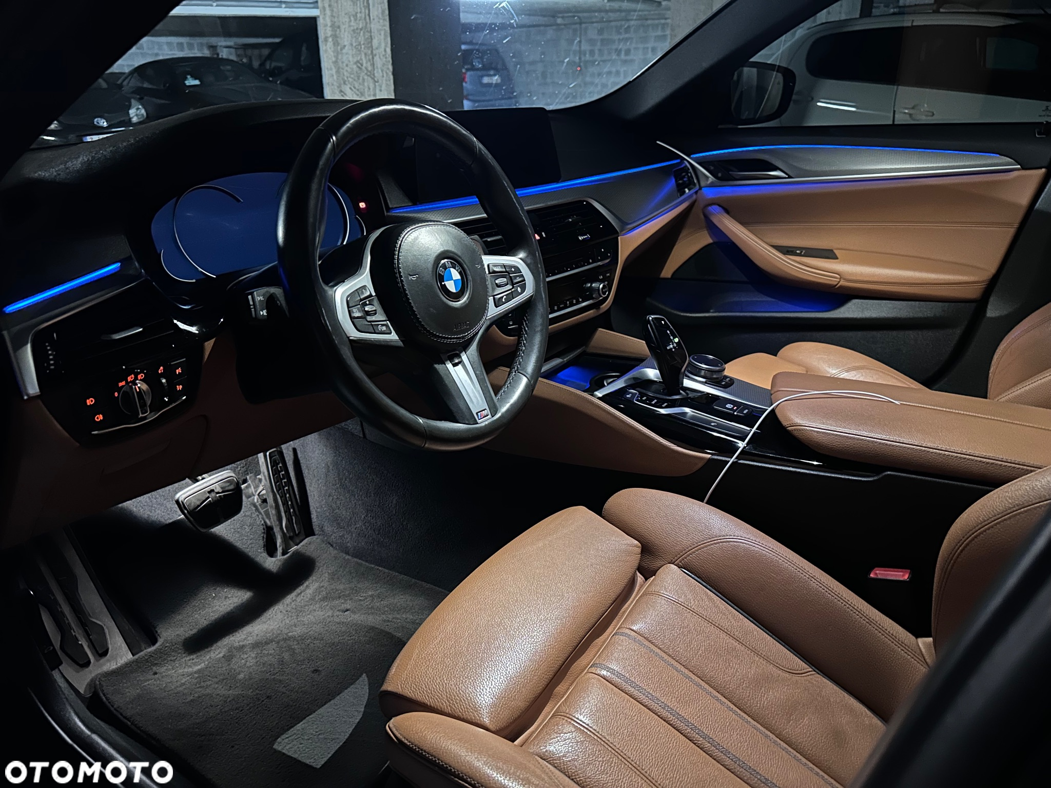 BMW Seria 5 520d xDrive M Sport sport - 36