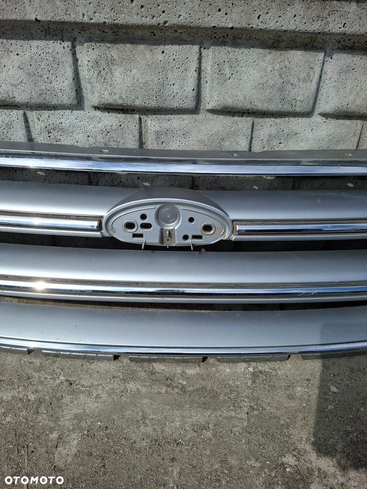 Ford Escape MK2 Lift Gril atrapa przód Gj54 8200 - 3