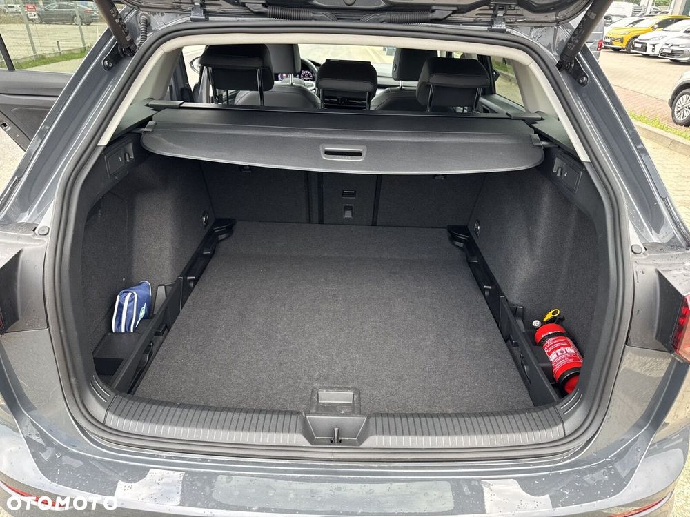 Volkswagen Golf Variant - 18