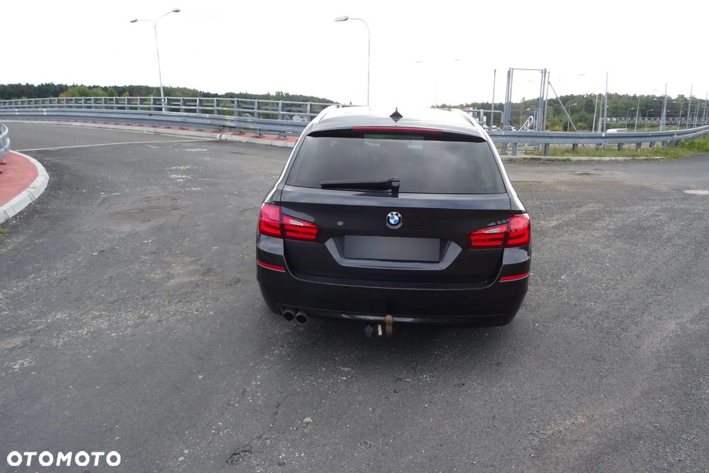 BMW Seria 5 520d - 7