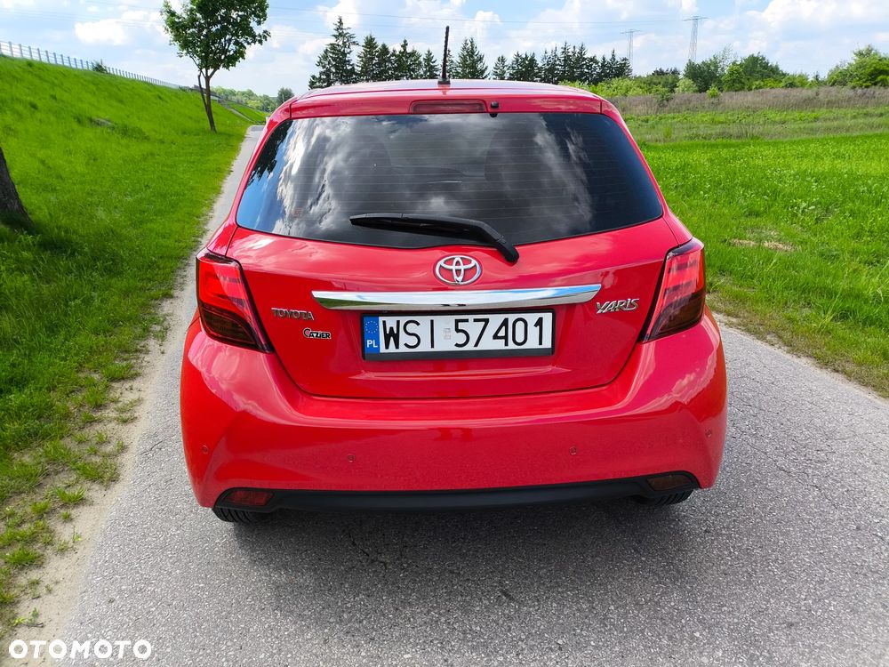 Toyota Yaris 1.33 VVT-i Executive - 12