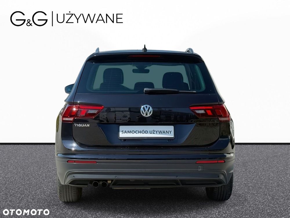 Volkswagen Tiguan - 12