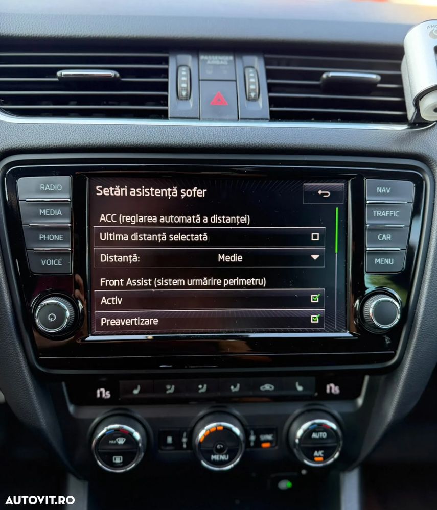 Skoda Octavia 2.0 TDI DSG 4X4 RS - 30