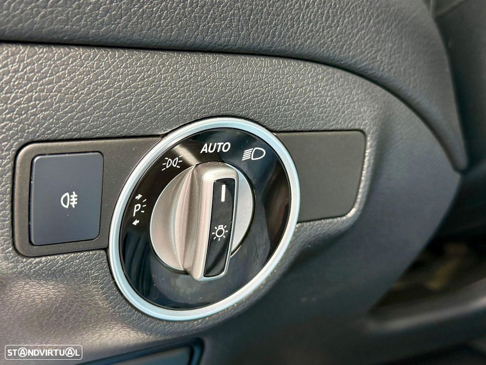 Mercedes-Benz CLA 180 d AMG Line - 16