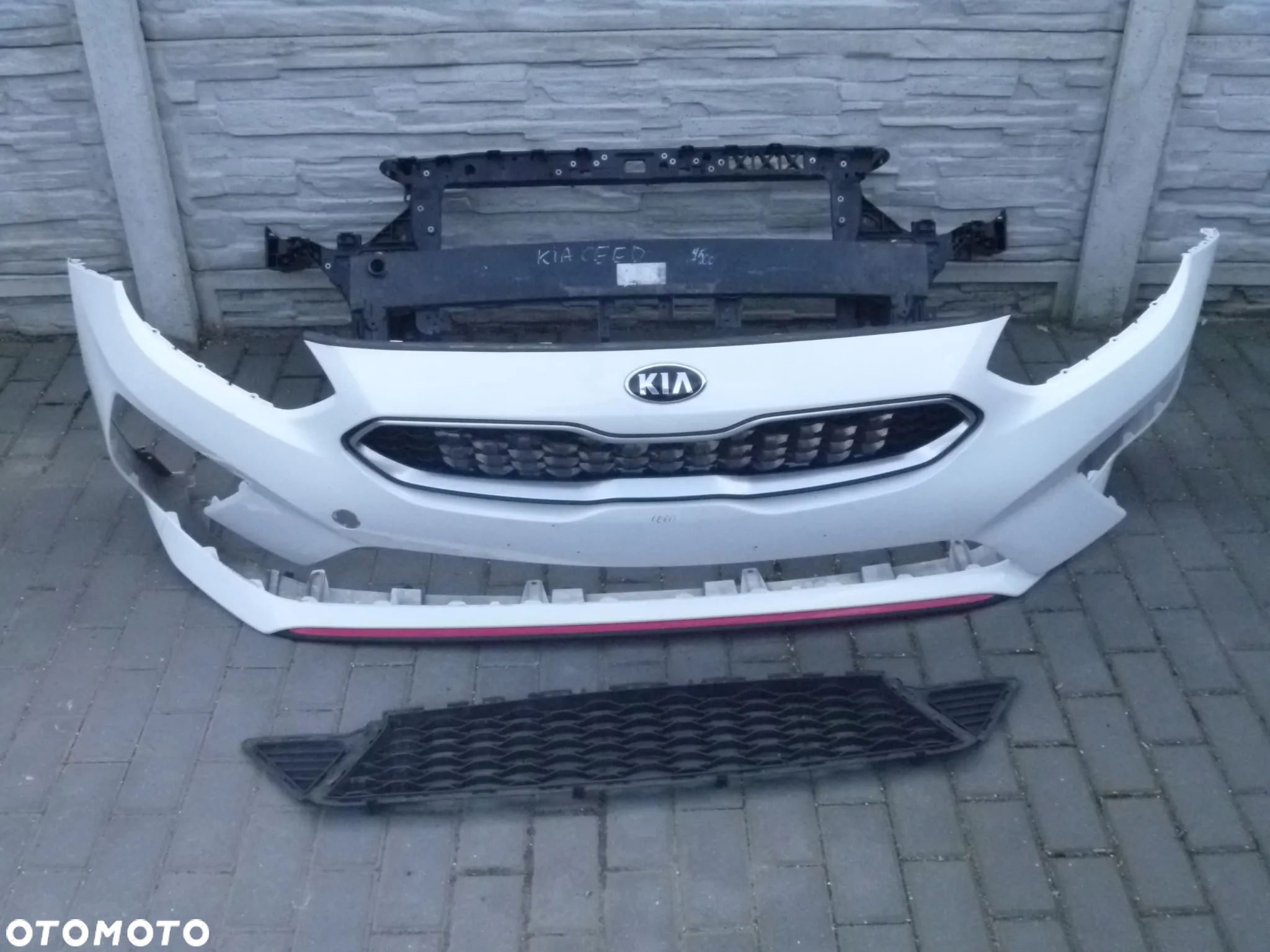 KIA CEED 3 III GT 2018-ZDERZAK PRZEDNI ATRAPA KRATKA ORYGINAŁ ŁADNY - 1