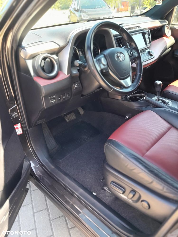 Toyota RAV4 Hybrid Prestige 4x4 - 6