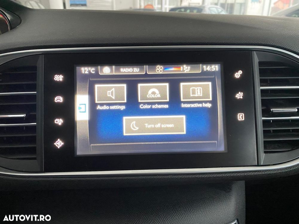 Peugeot 308 SW 1.2 L PureTech Turbo Allure - 16