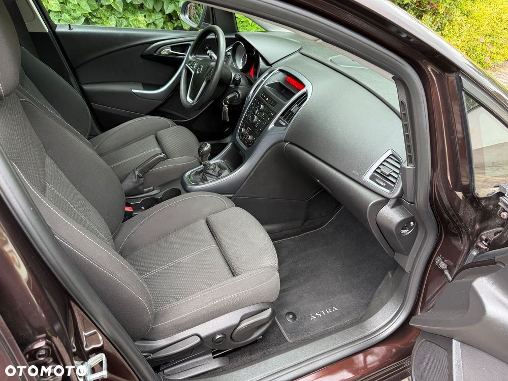 Opel Astra 1.4 Turbo ecoFLEX Start/Stop 150 Jahre - 37