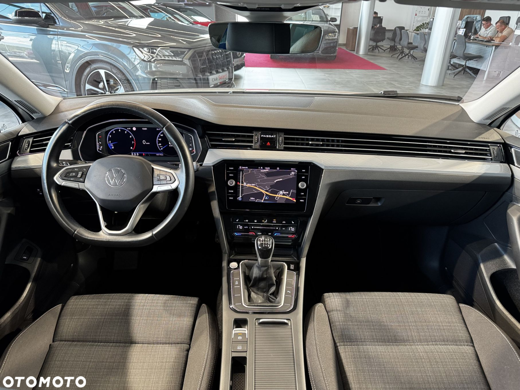 Volkswagen Passat - 18