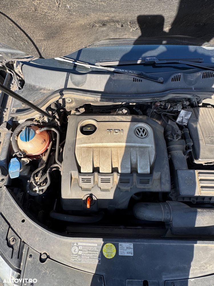 Volkswagen Passat 2.0 TDI Highline DPF DSG - 13