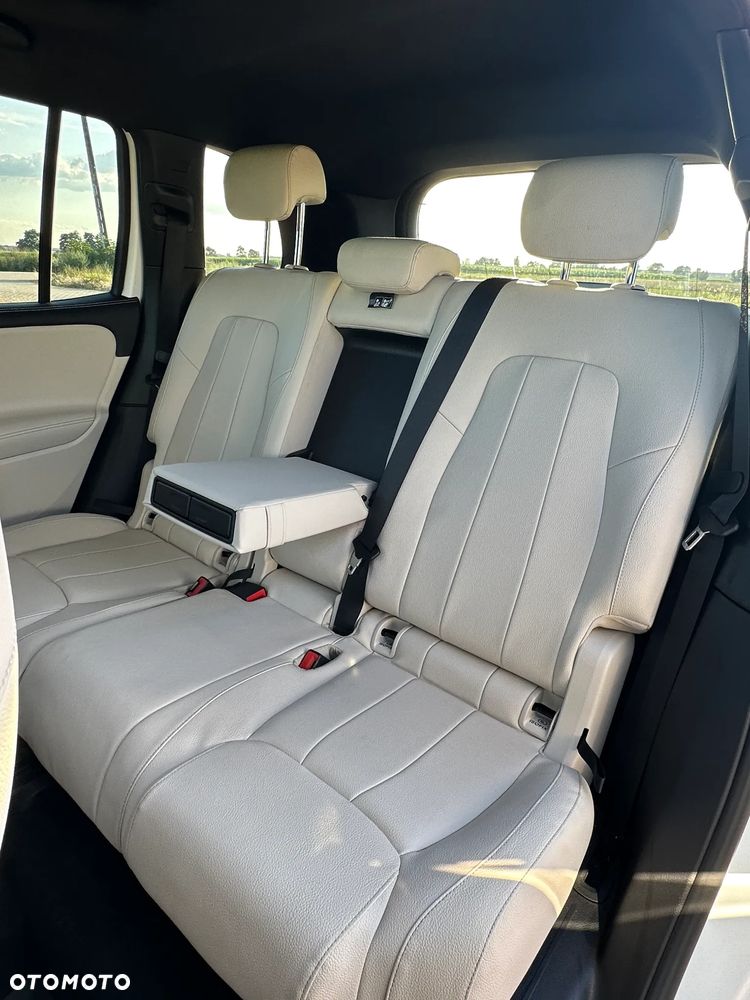 Mercedes-Benz GLB 250 Progressive 8G-DCT - 11