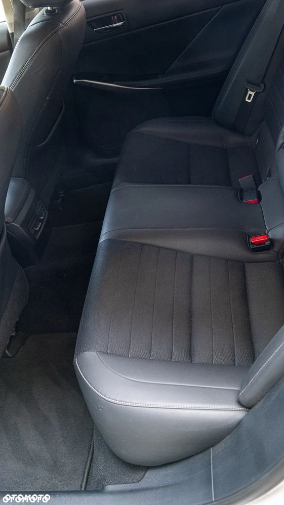 Lexus IS 250 Elite - 20