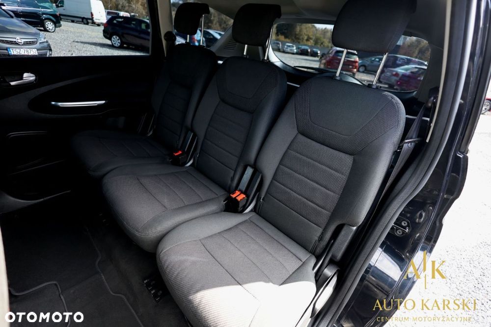 Ford S-Max - 8