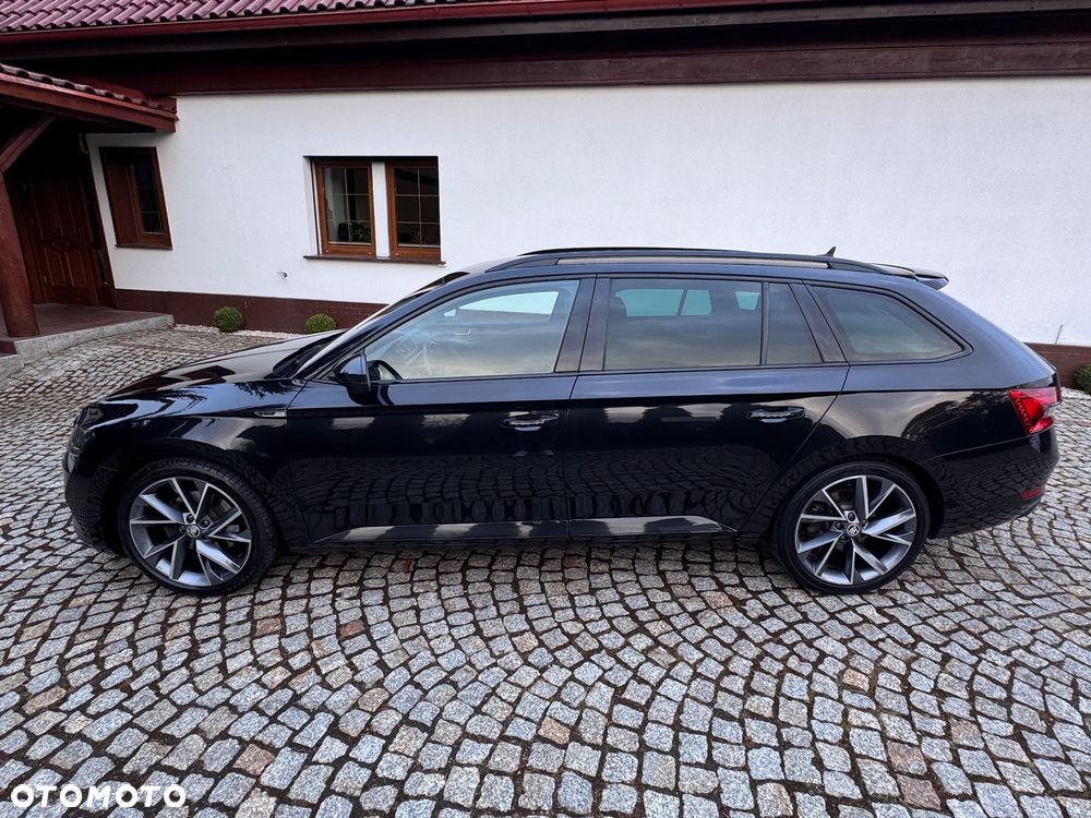 Skoda Superb 2.0 TDI SCR Sportline DSG - 13