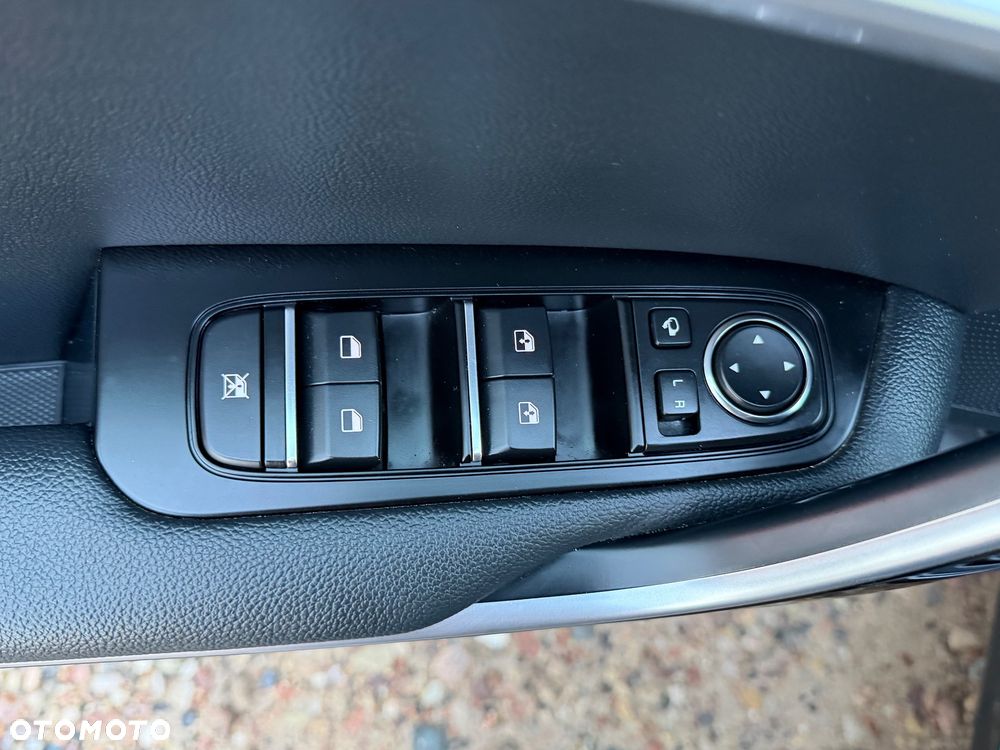 Kia Ceed 1.6 CRDi 136 ISG Dream-Team Edition - 23