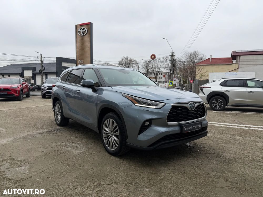 Toyota Highlander 2.5 L Hybrid Dynamic Force 248CP Exclusive Metallic - 1