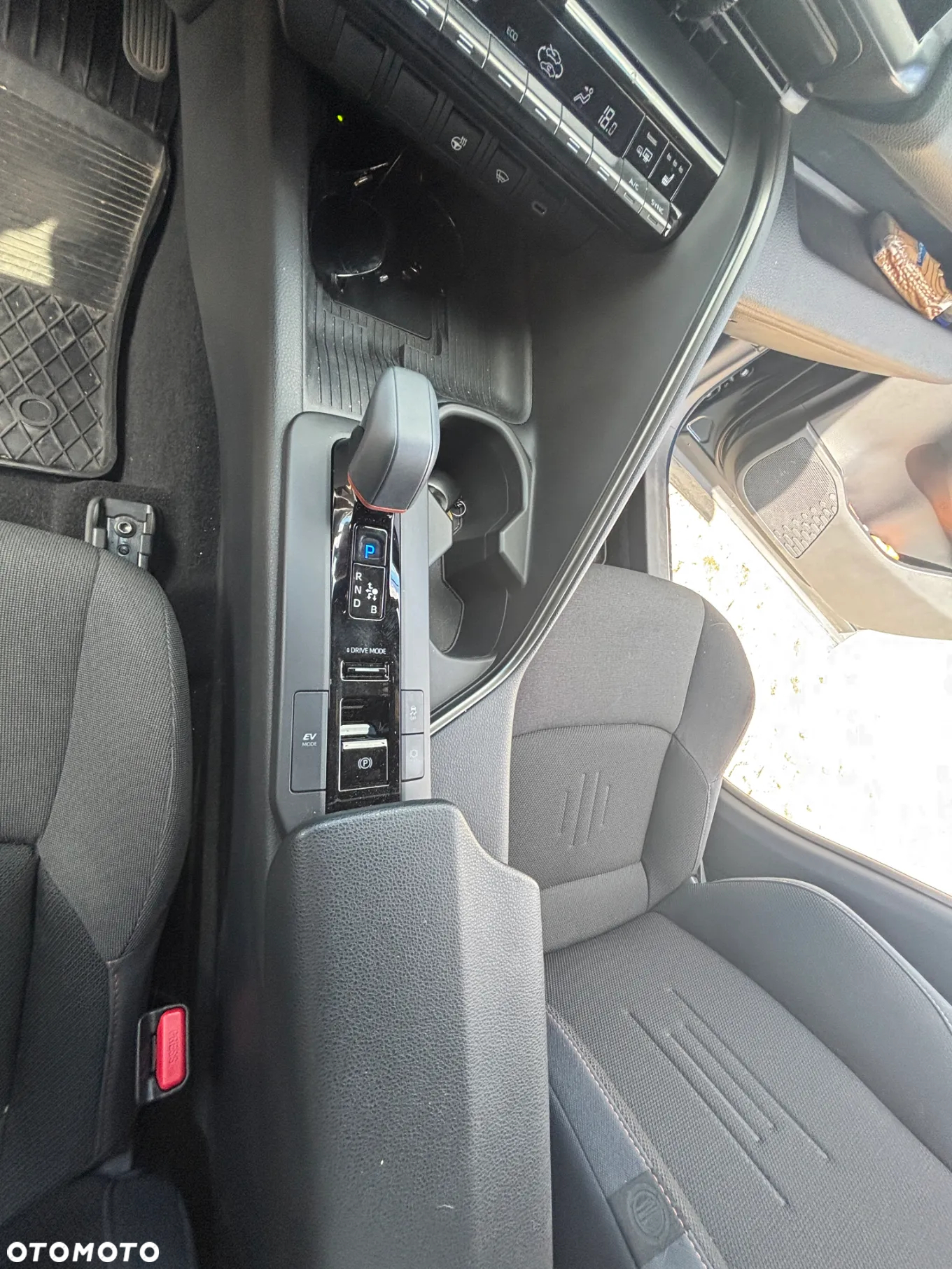 Toyota C-HR 1.8 Hybrid GPF Style - 12
