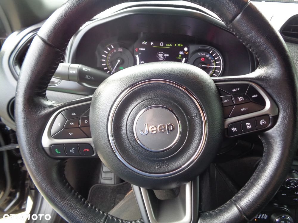 Jeep Renegade - 12