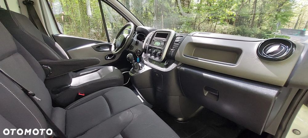 Renault Trafic - 22