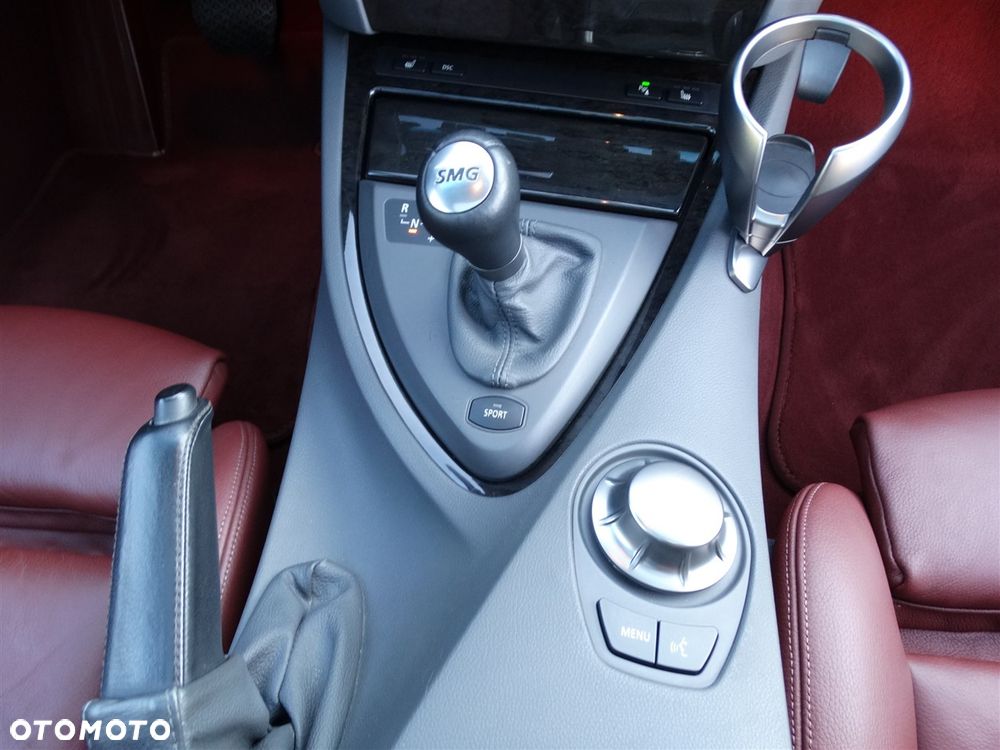 BMW Seria 6 645 Ci - 31